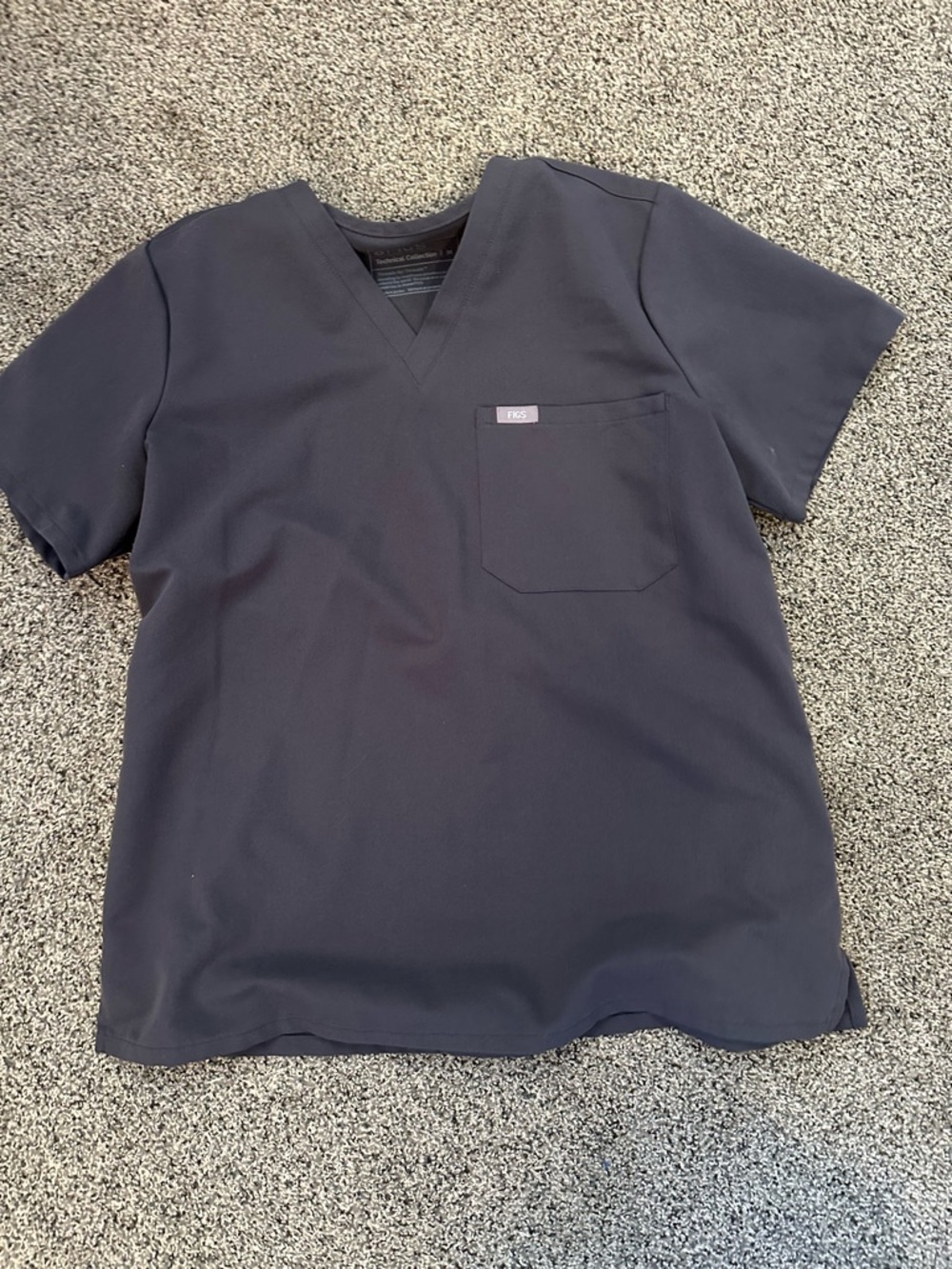 Figs Women's Short Sleeve V-Neck Scrub Top in Charcoal